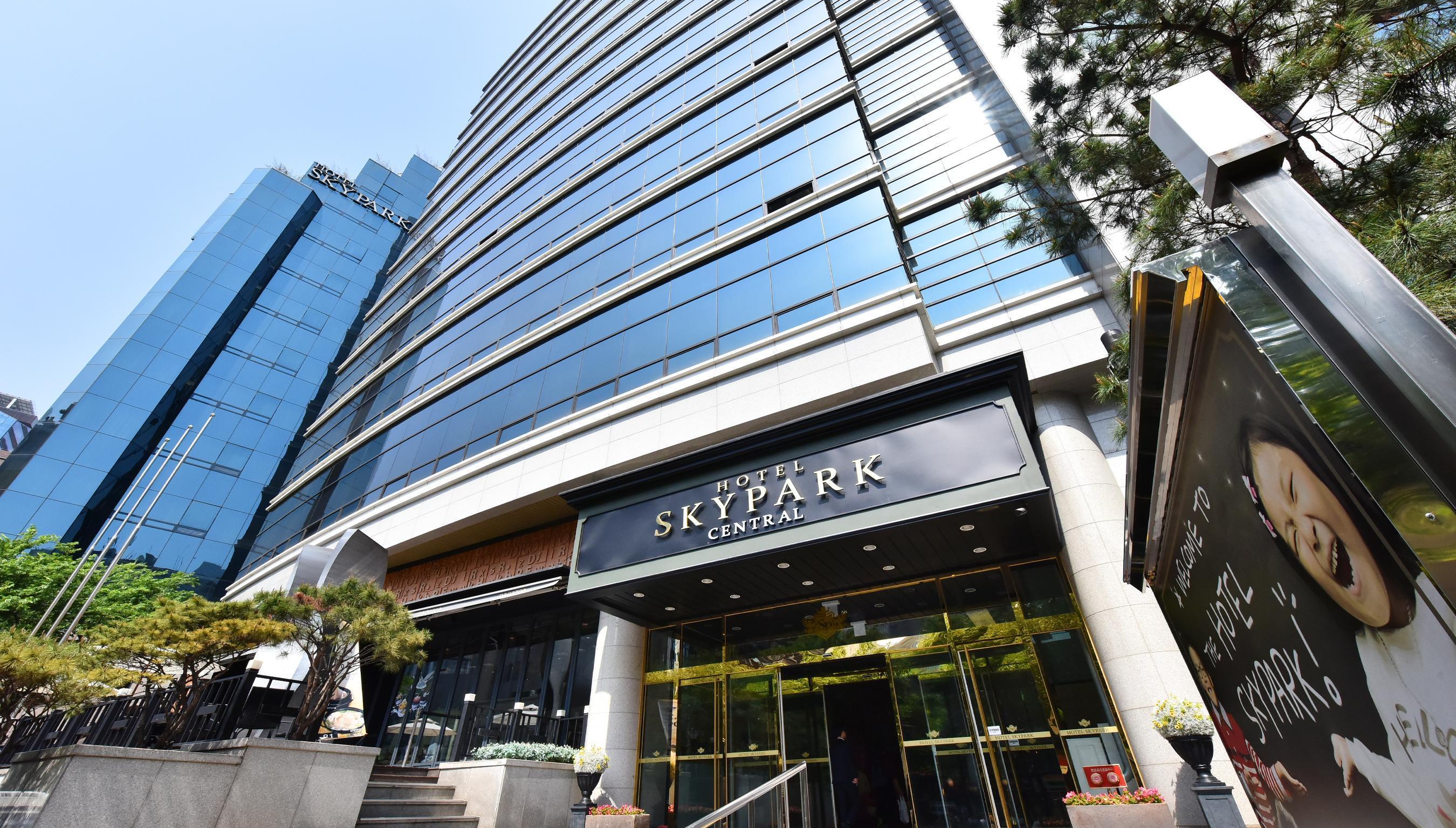 Hotel Skypark Central Myeongdong Сеул Экстерьер фото