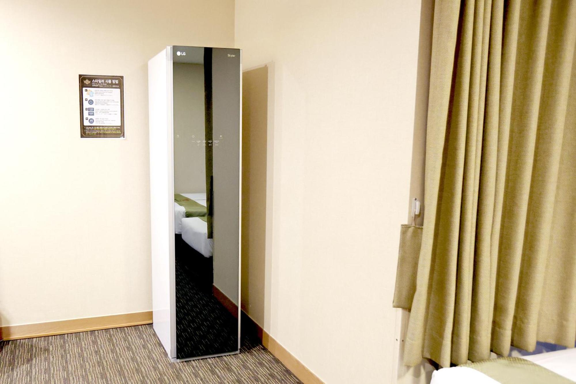 Hotel Skypark Central Myeongdong Сеул Экстерьер фото