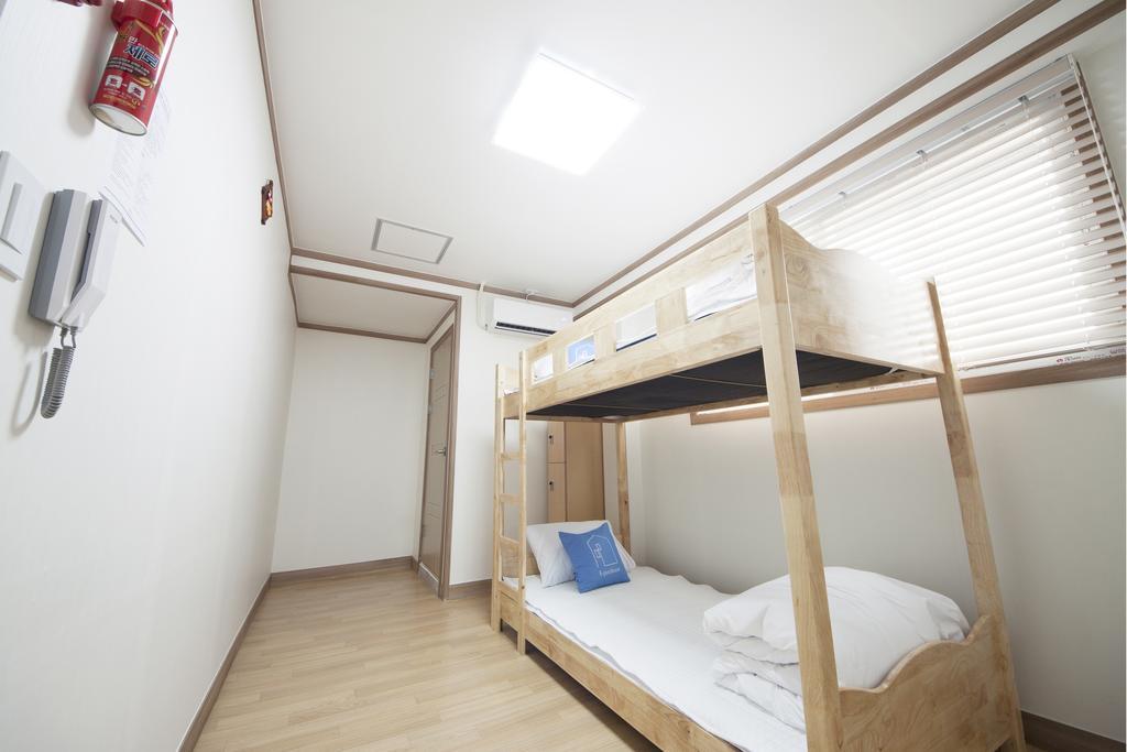 Hotel Skypark Central Myeongdong Сеул Экстерьер фото